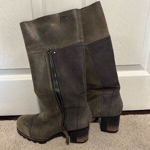 Sorel Addington Boots Womens Gray Leather Tall Heel Zip Size 7 NL2301-089